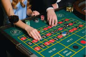 The actual Climb of On-line On-line casinos: Your Electronic Progression within Casino
